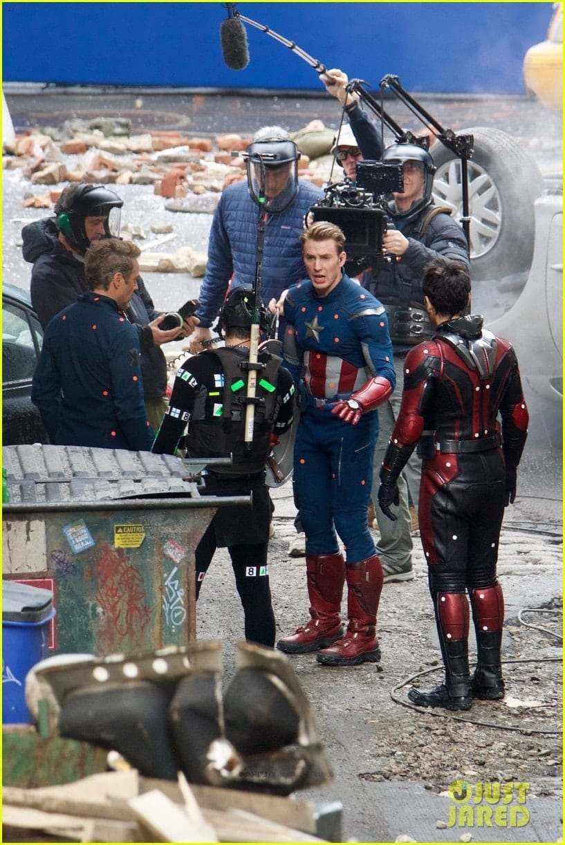 avengers set photos january 10 21 min