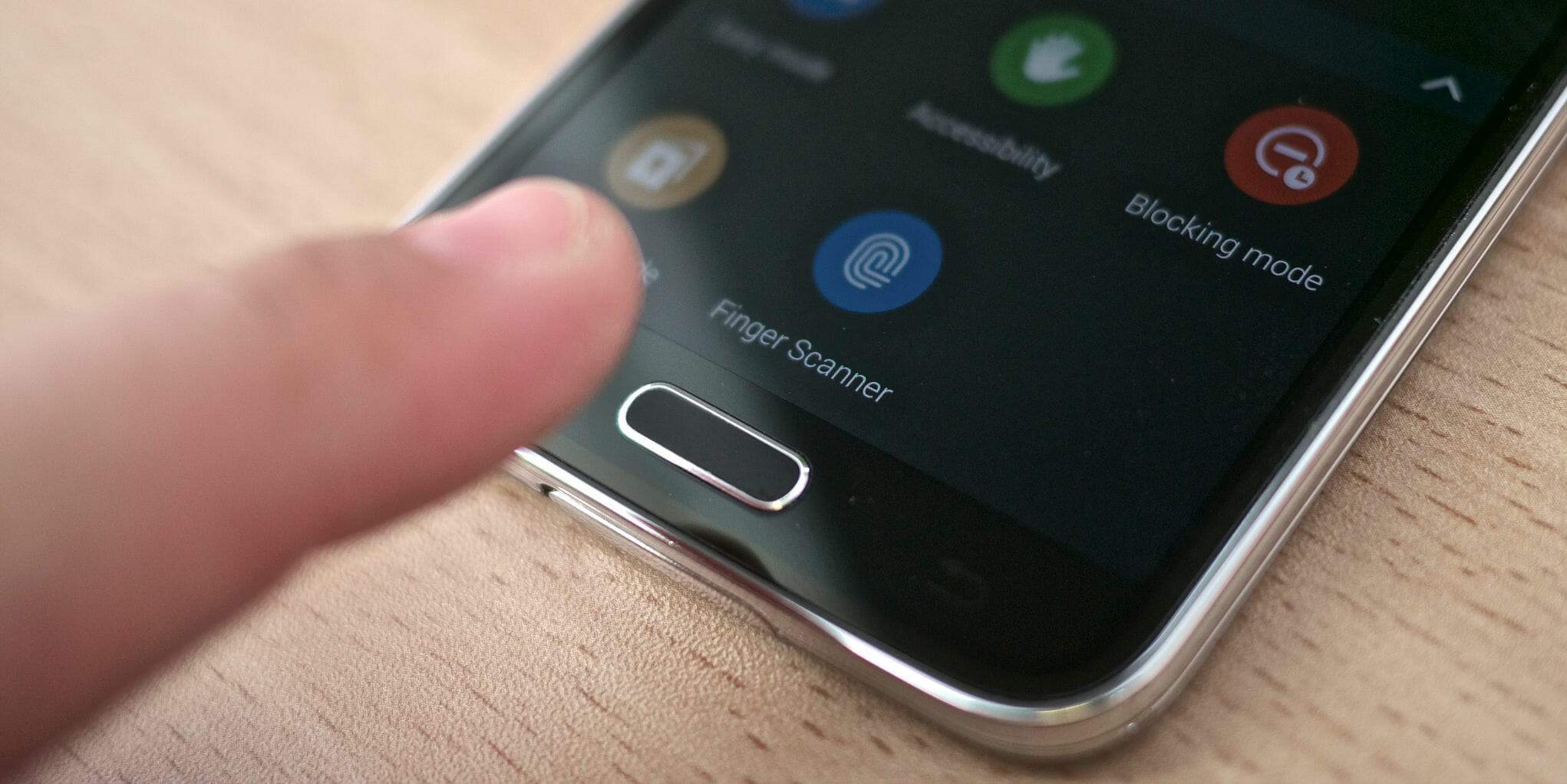 smartphone fingerprint scanner
