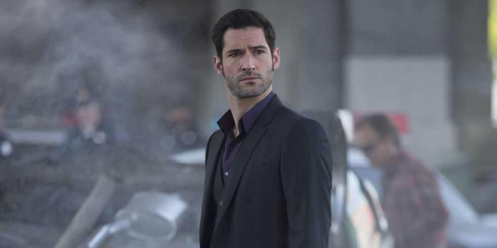 landscape 1453281419 tv lucifer tom ellis 03