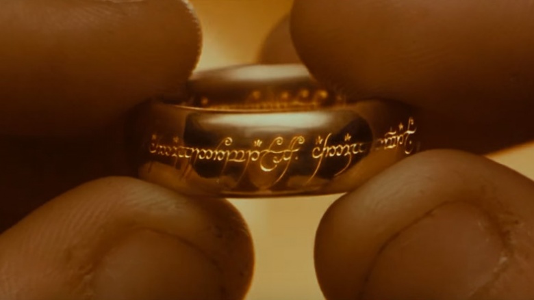 the rings inscription isnt elvish