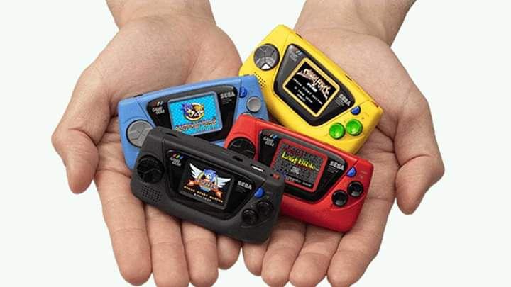 Quattro versione del game gear micro