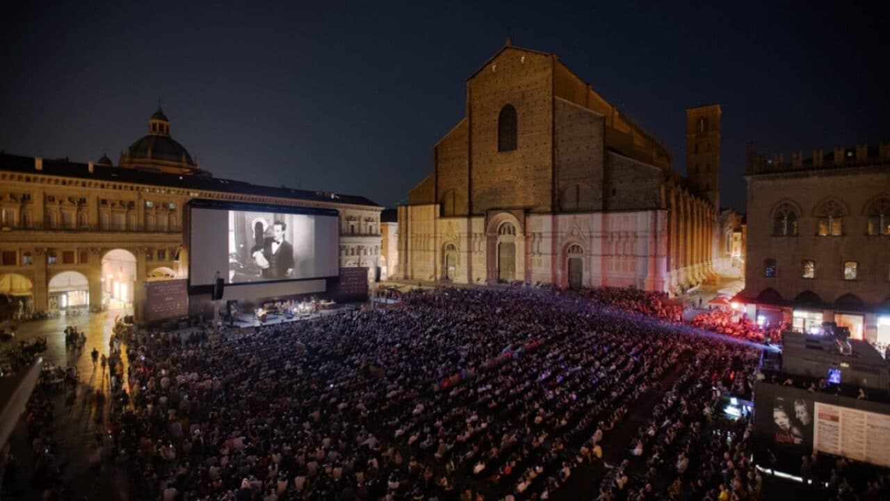 piazza maggiore porno