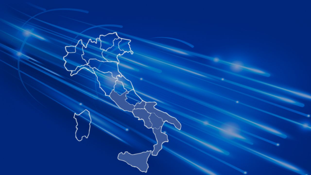 Fibra ottica banda ultralarga Italia rete fissa TIM Antitrust