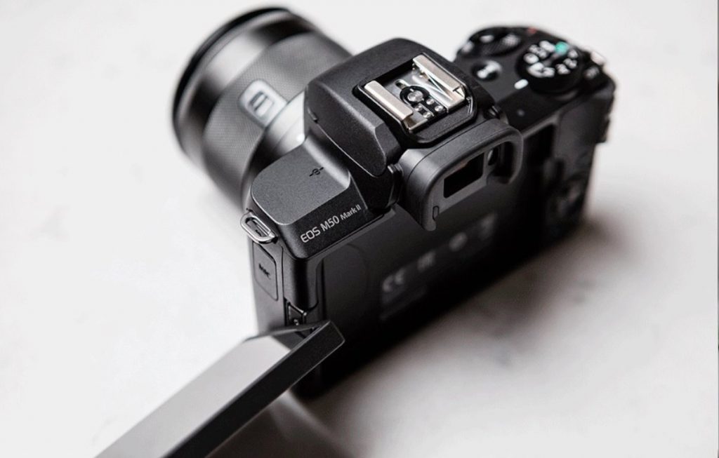Canon EOS M50 Mark II annuncio