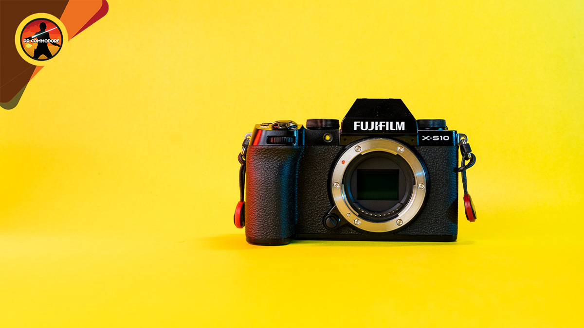 Recensione Fujifilm X-S10