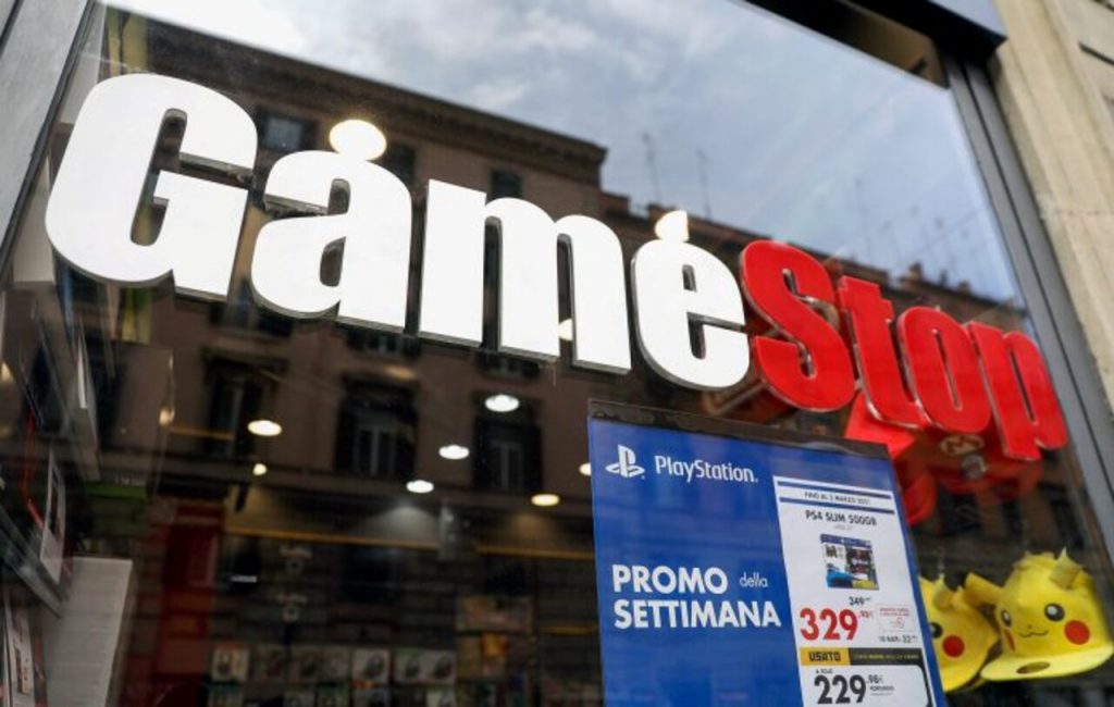 ritorna-ps5-su-gamestop