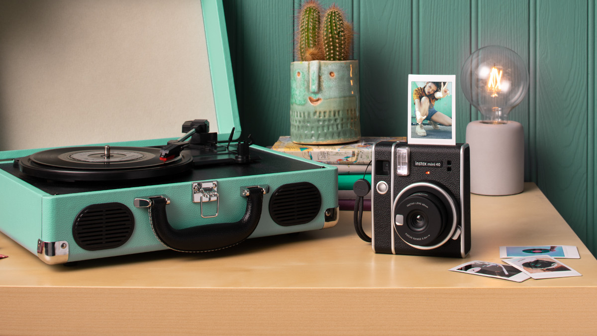 Fujifilm Instax Mini 40 Annuncio