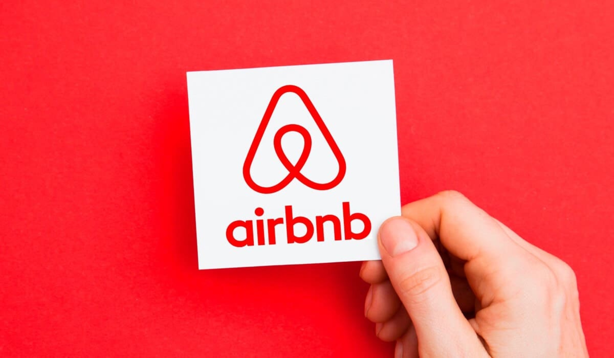 Airbnb logo