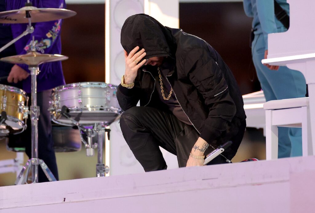 eminem razzismo super bowl 1