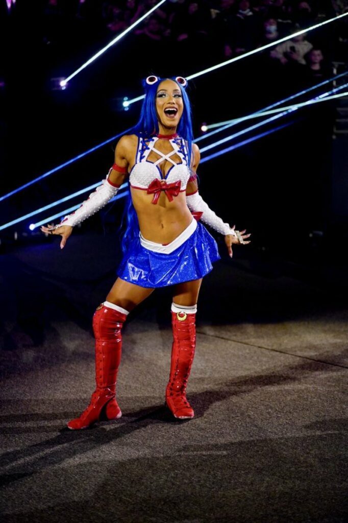 sasha banks cosplay 1