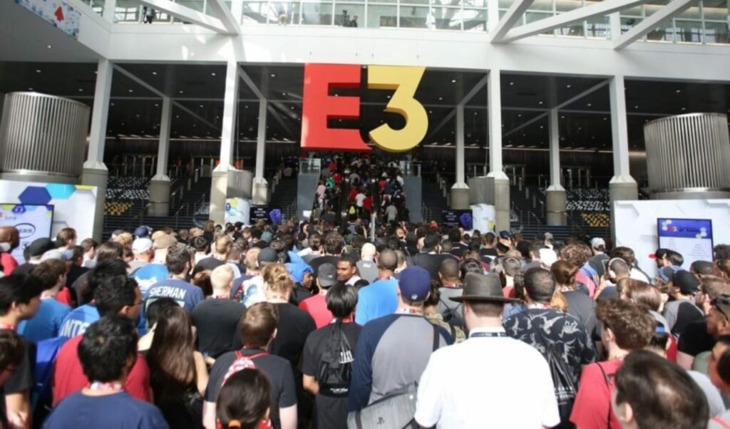 E3