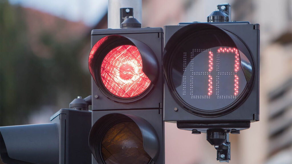 Semafori con conto alla rovescia automobili italia