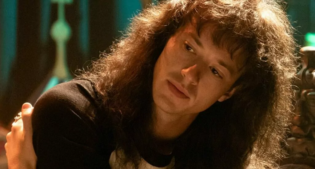 Actor Joseph Quinn as metalhead Eddie Munson in Stranger Things Season 4 1200x644 1 1024x550 1