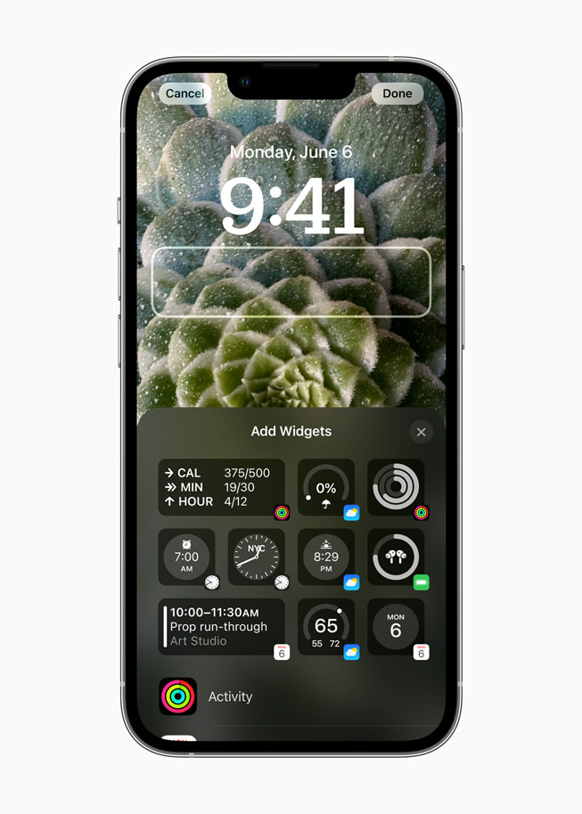 Apple WWDC22 iOS16 Personalized Lockscreen Add Widgets 220606 inline.jpg.large