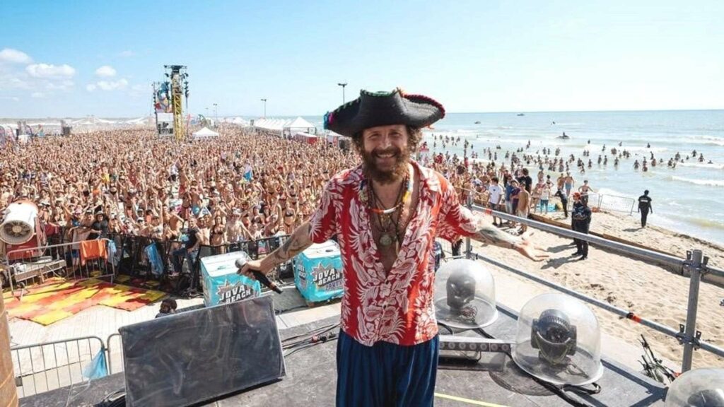 jova beach party salvini jovanotti