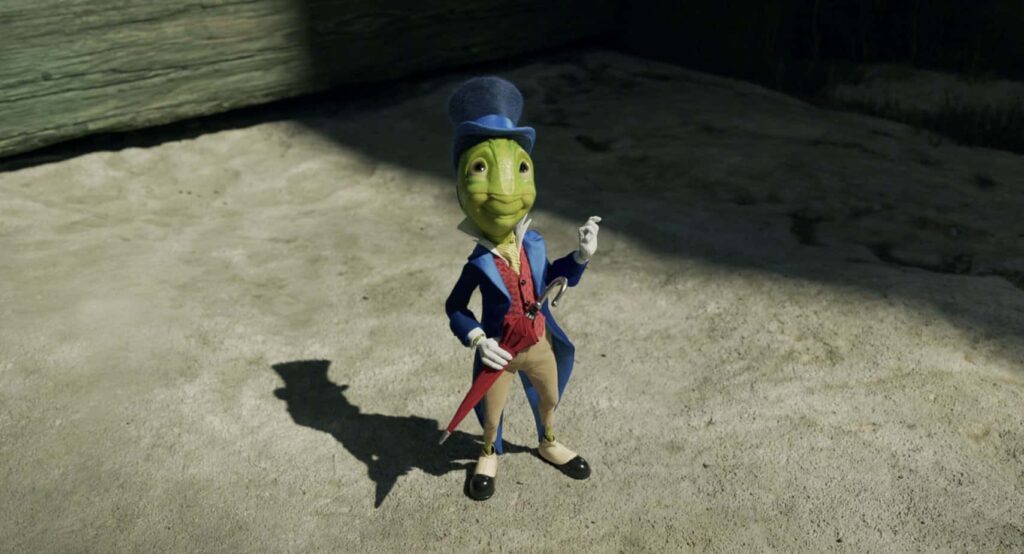 Il live-action di Pinocchio delude la critica, 33% di pareri positivi su Rotten Tomatoes 1 jiminy cricket age rating pinocchio 2022 scaled 1