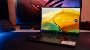 Asus Zenbook 14 Oled recensione intel evo i7