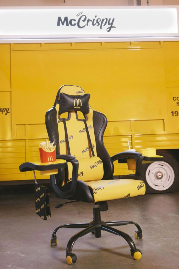 mcdonalds gaming chair mccrispy dezeen 2364 col 2 852x1278 2