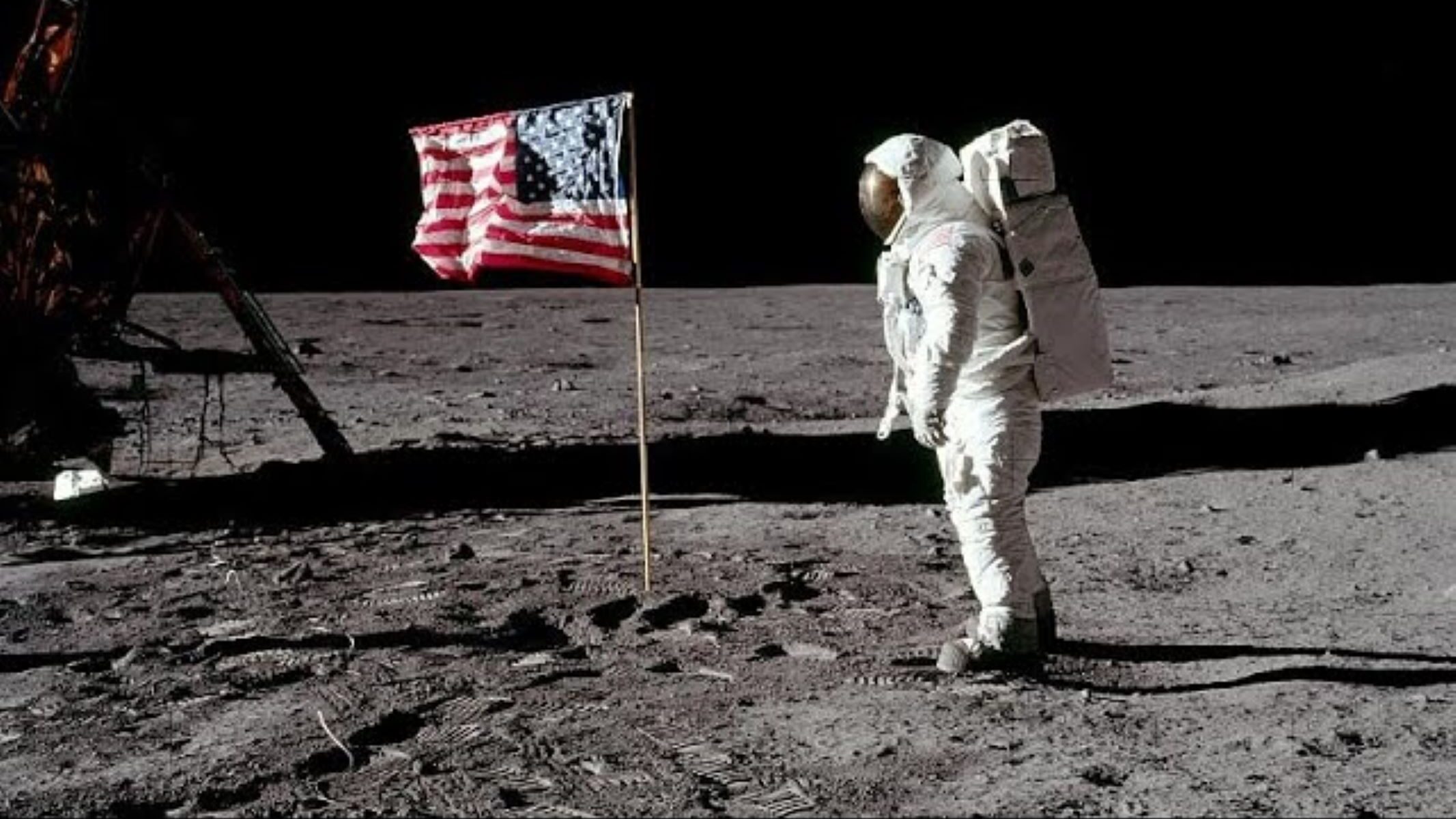 Spazio: l'uomo atterrerà sulla Luna di nuovo nel 2023.