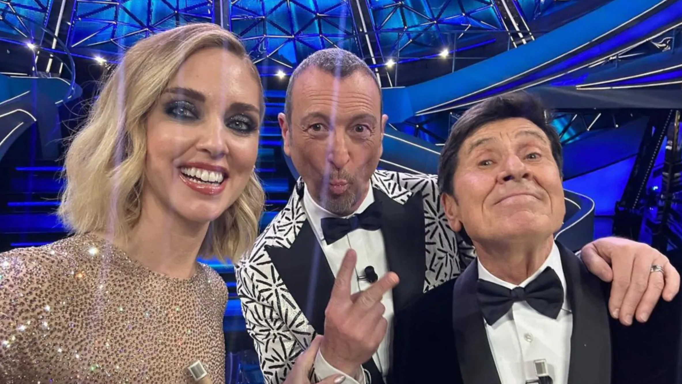Chiara Ferragni, Amadeus e Gianni Morandi Selfie