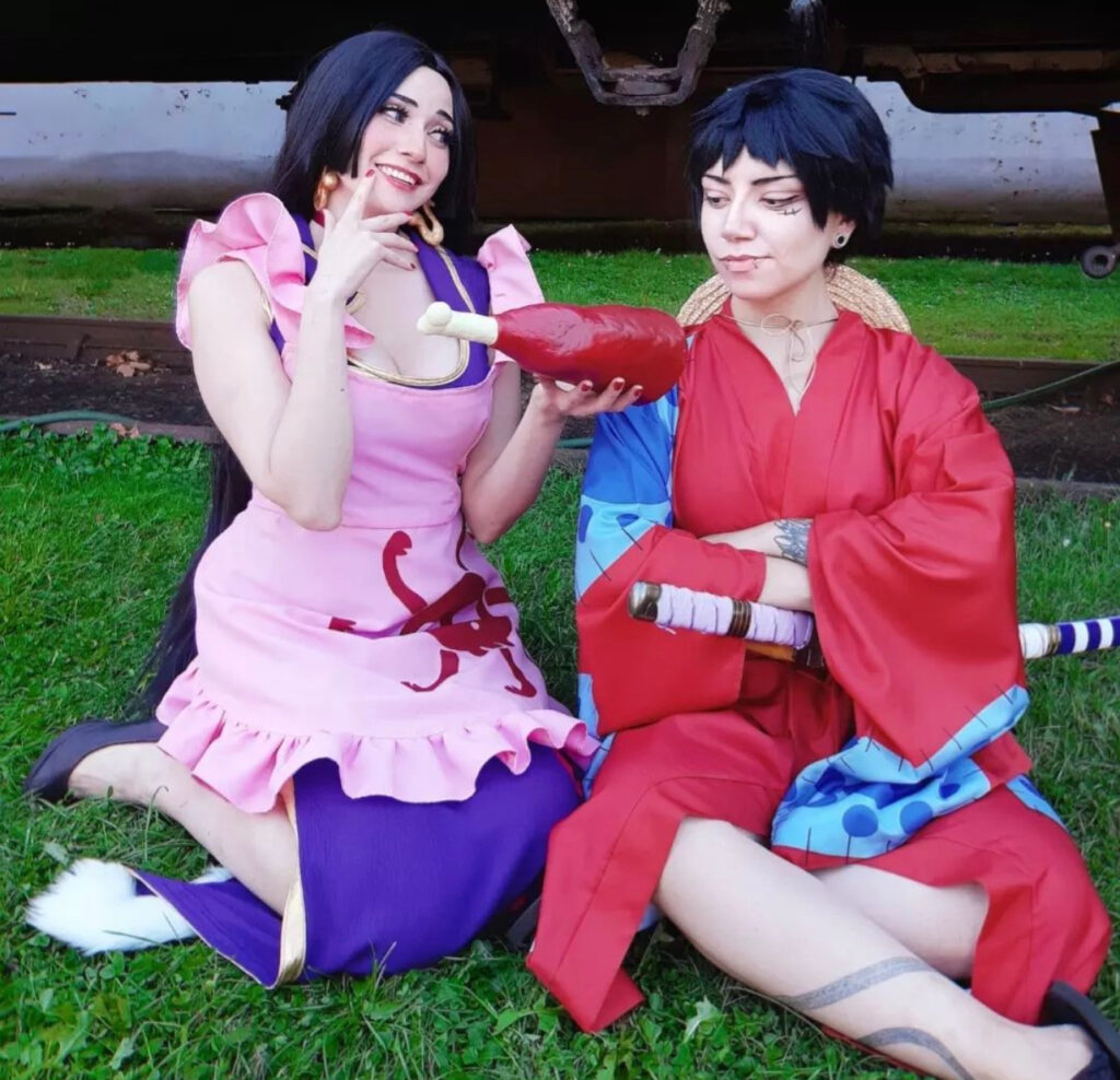 One Piece Boa Hancock e Luffy cosplay