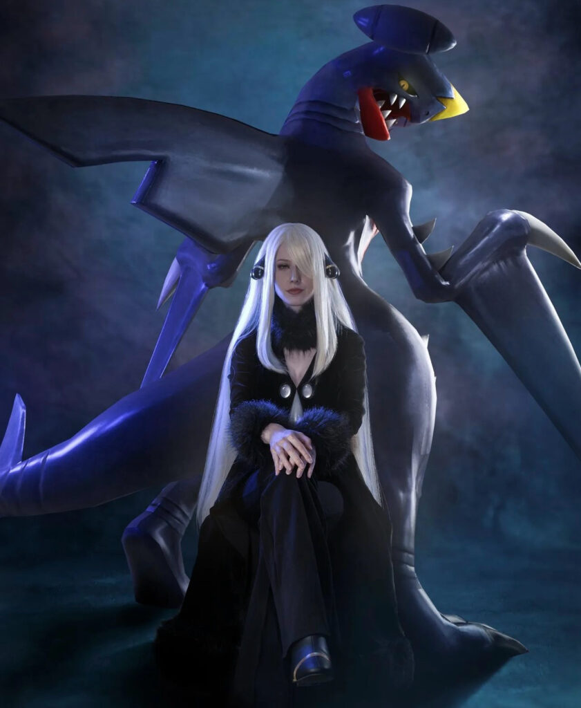 Cosplay di Camilla con Garchomp