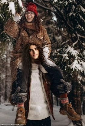 L'Attacco dei Giganti, una fan sposa Eren Jaeger grazie ad un'AI: la loro relazione è perfetta 2 attack on titan eren kartal chat