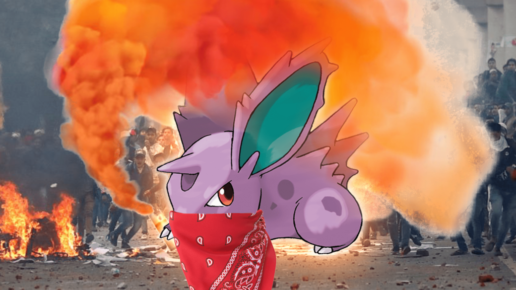 Pokemon Nidorino è un dissidente politico secondo pokedex russo alle proteste bandana e fumogeni