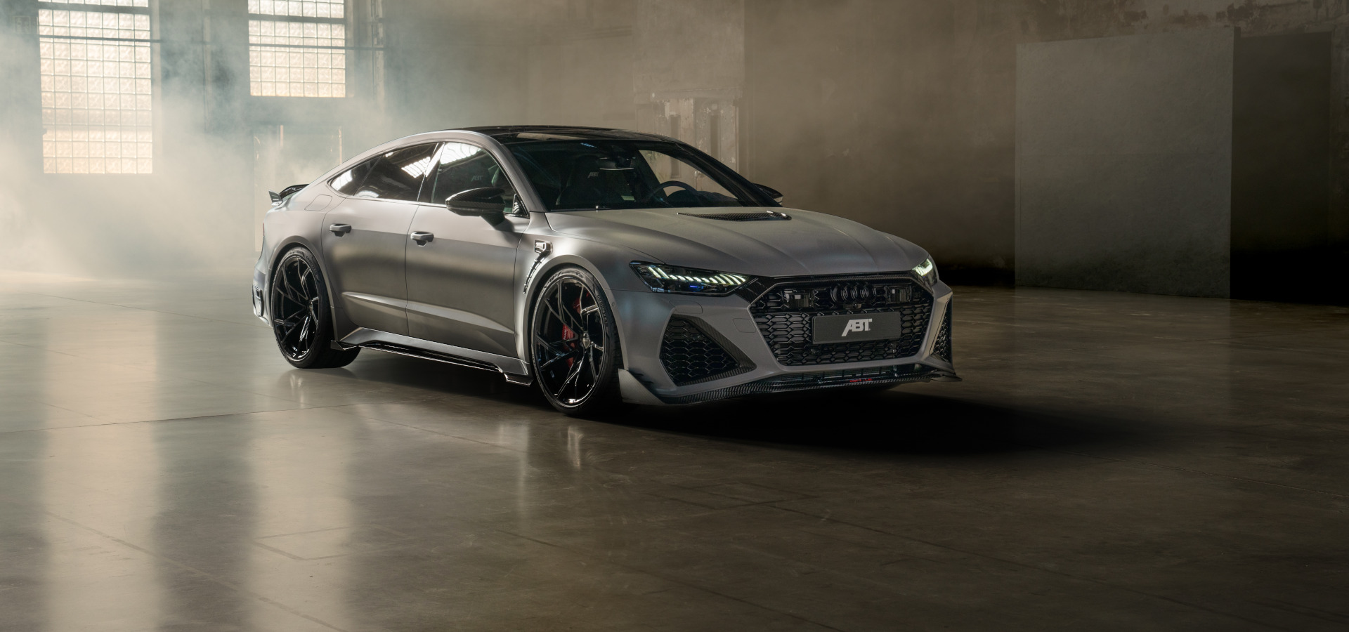 ABT RS7 LE Rundumansicht Front seitlich 1