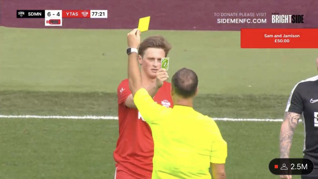 Max Fosh UNO Reverse sull'arbitro che gli da il giallo