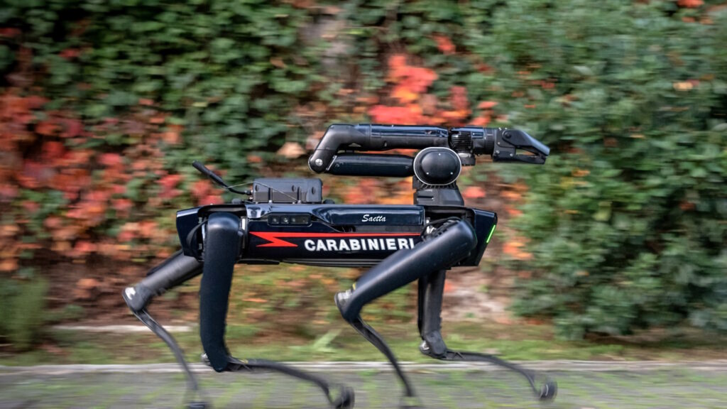 Saetta il Cane Robot dei Carabinieri