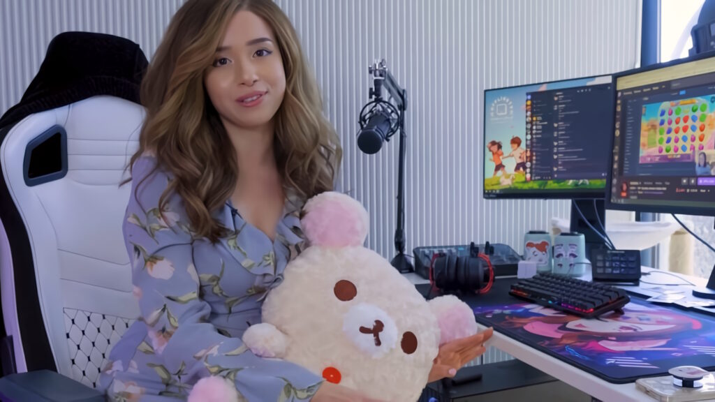 Pokimane in pigiama davanti al suo pc set