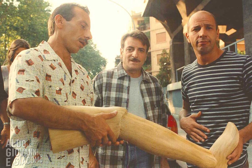 Aldo, Giovanni e Giacomo in Tre uomini e una gamba 1997