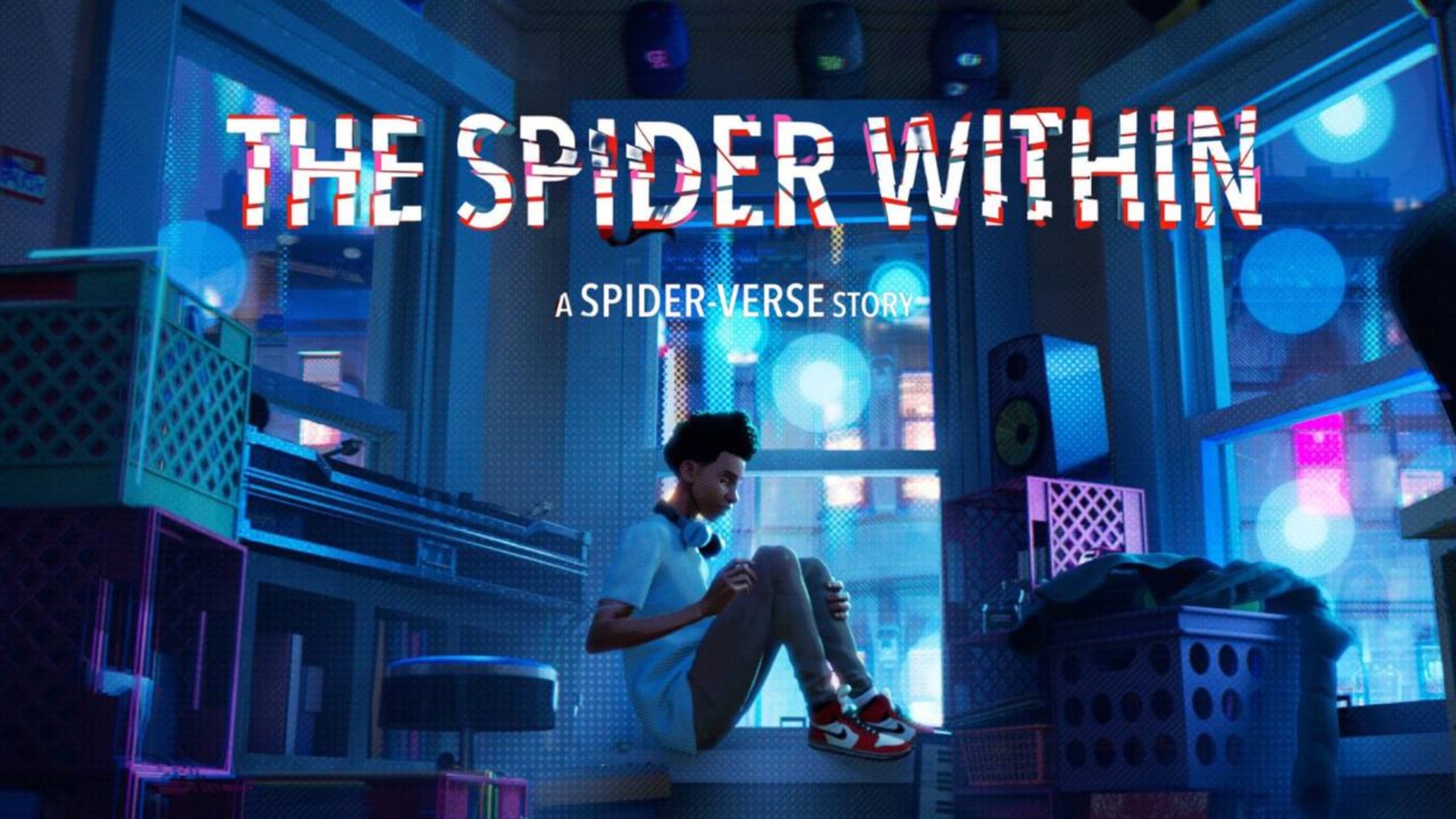 Il protagonista di "The Spider Within", Miles Morales, seduto nella sua camera, con il logo del cortometraggio a svettare sopra di lui.