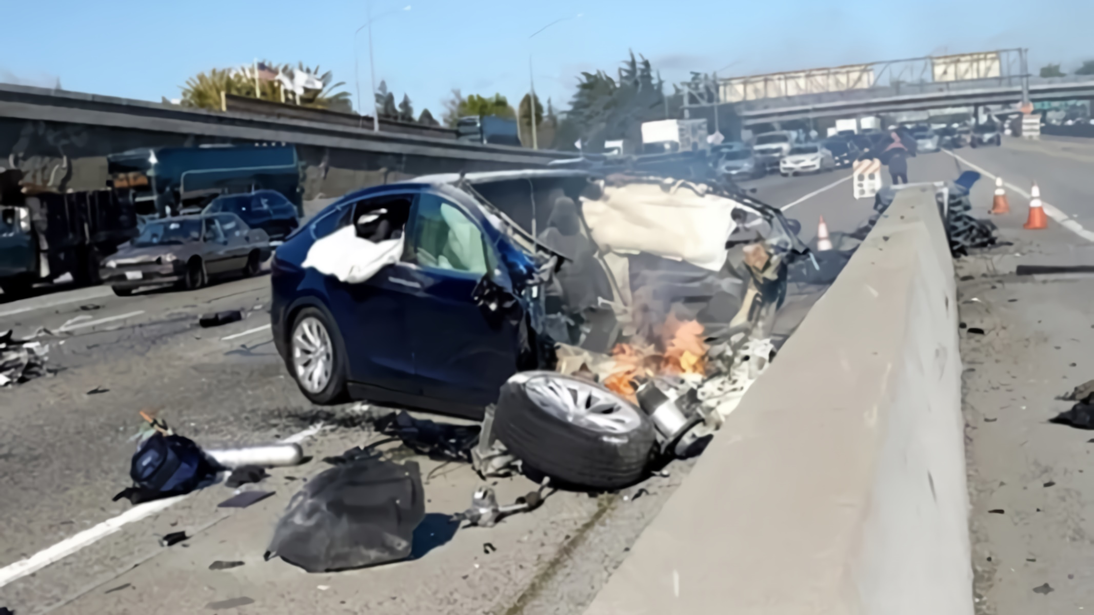 Incidente di una Tesla che ha coingolto l'ingegner Huang