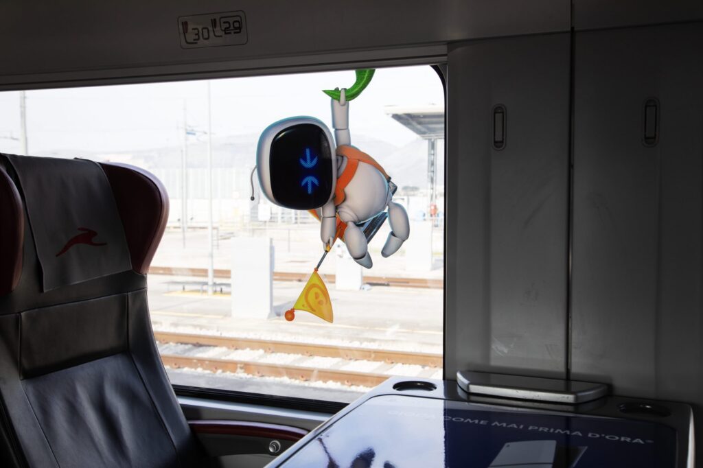 Astro Bot arriva sui treni di Italo grazie a una speciale collaborazione con PlayStation 4 Astro Bot