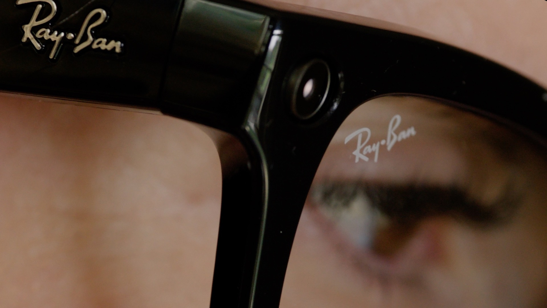 Ray-Ban con Meta AI e nuove funzionalità
