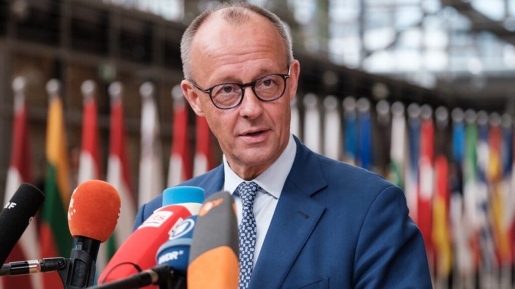 Germania, il governo approva un aumento del salario minimo: sa 12,82 a 14,60 euro all'ora in due anni 2 Germania, salario minimo
