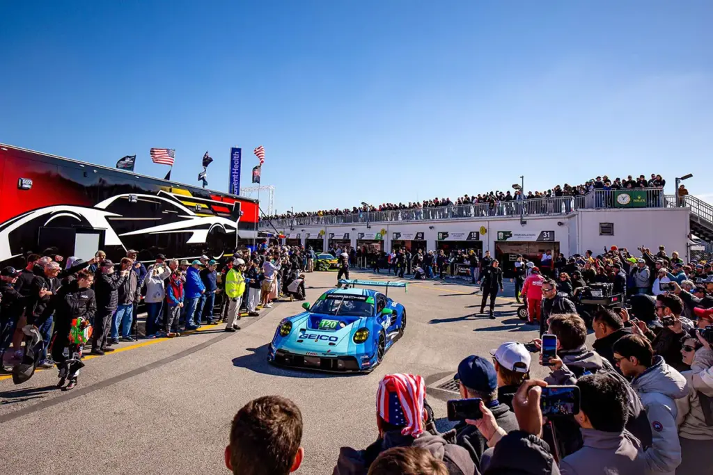 F1 The Movie con Porsche: Un viaggio dietro le quinte 1 asimg 120 2 9e65c0a5169661c
