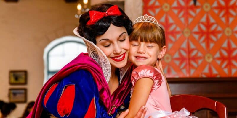 Disney blocca le apparizioni delle principesse nei parchi: identità degli interpreti finite sui social 3 disney2