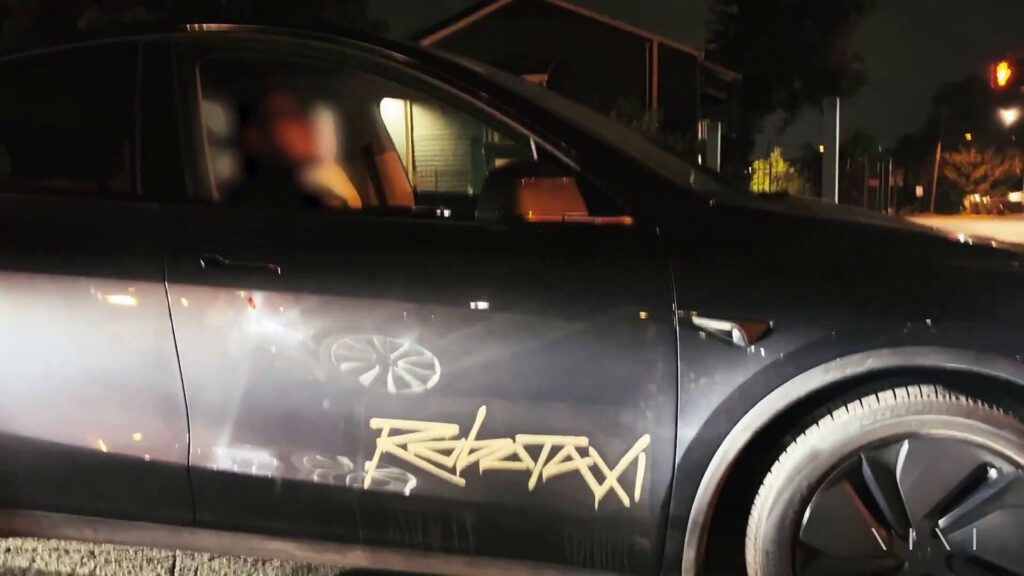 Robotaxi Tesla avvistati a Austin: un assaggio del futuro a guida autonoma nelle strade texane 1 robotaxi tesla