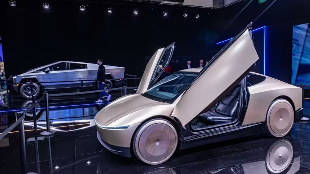Robotaxi Tesla avvistati a Austin: un assaggio del futuro a guida autonoma nelle strade texane 2 robotaxi tesla esposti