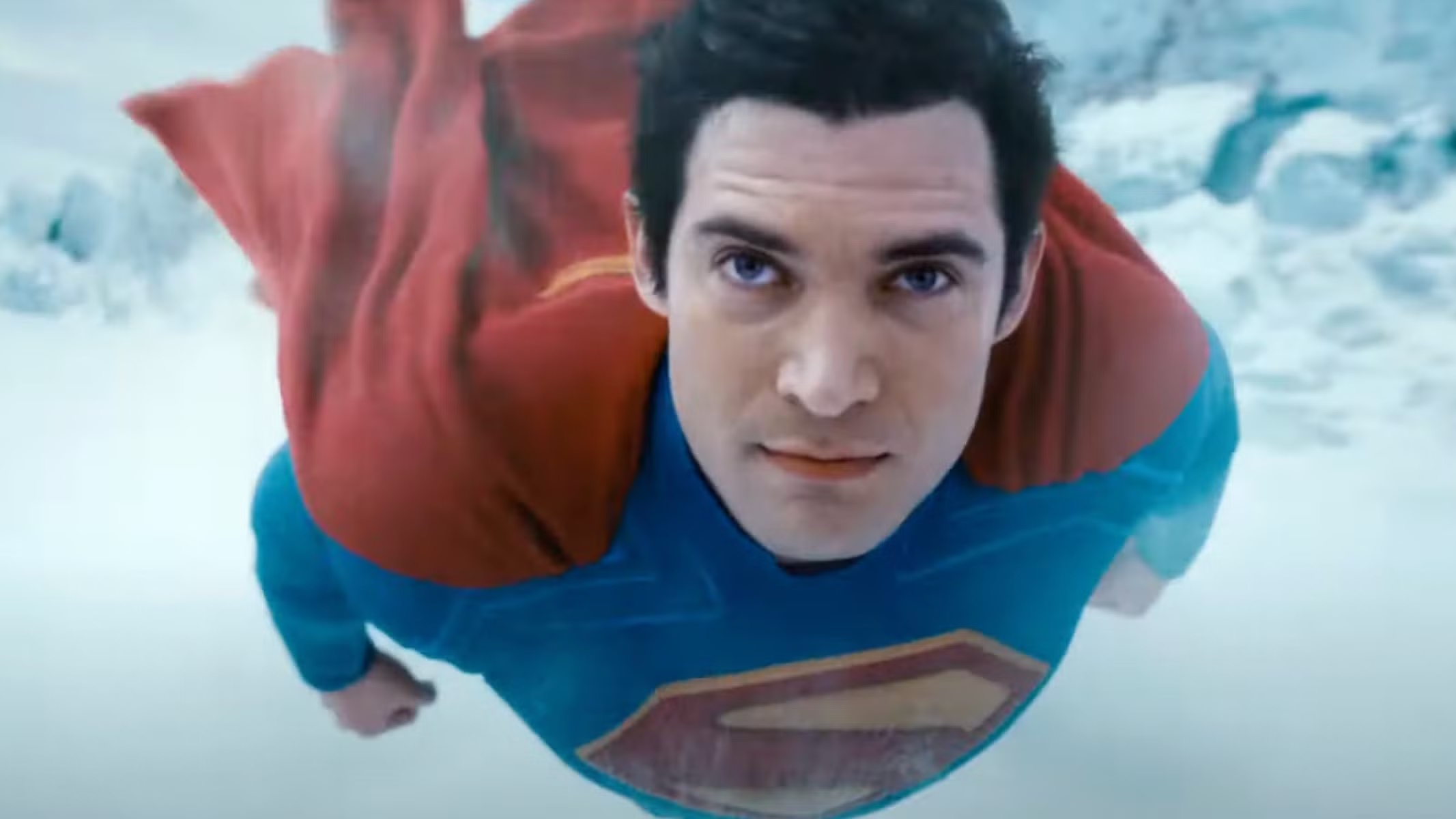 Scena di volo di Superman di james gunn