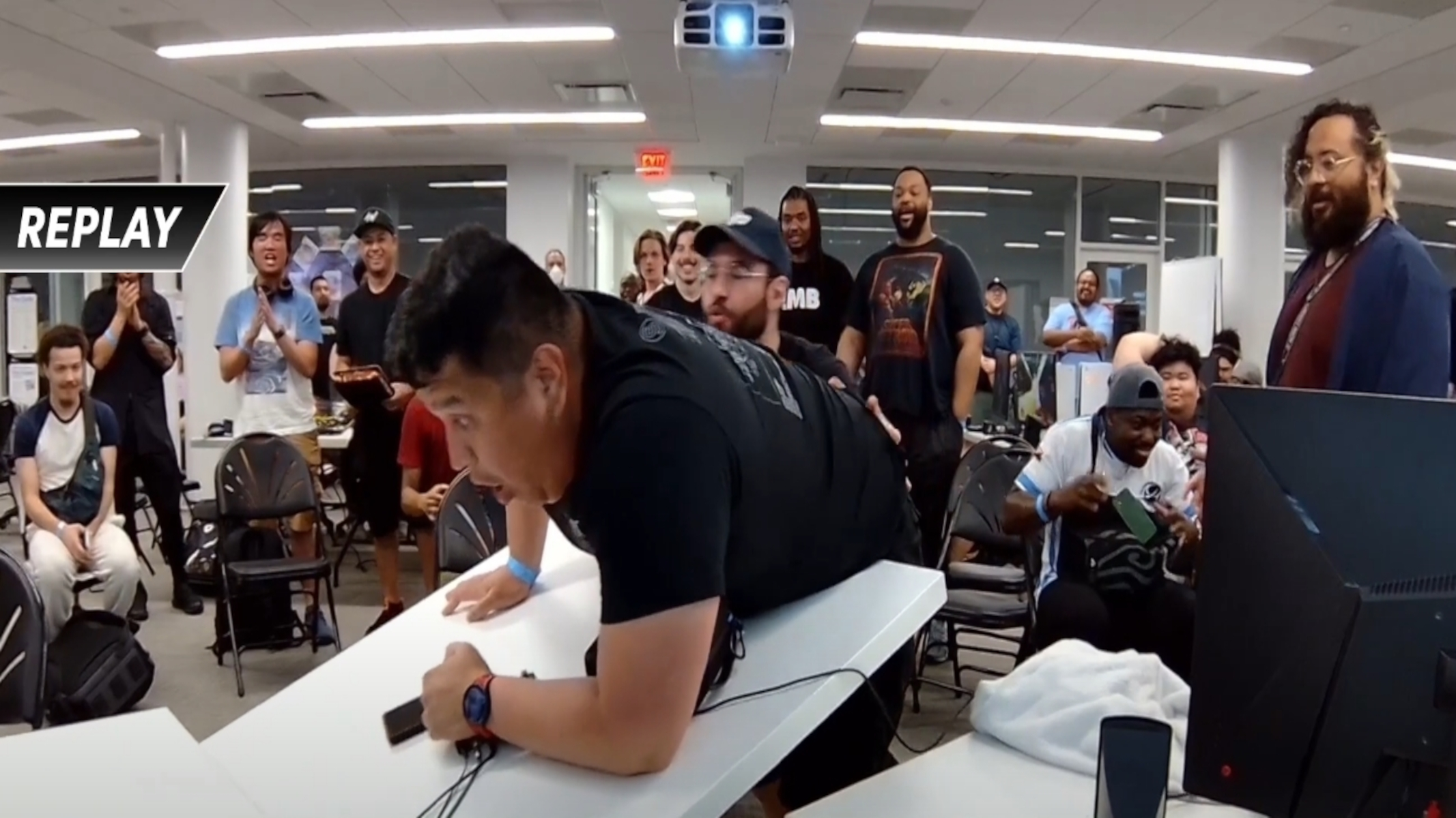 Shin Paulo vince un torneo di Tekken 8 e distrugge il tavolo involontariamente