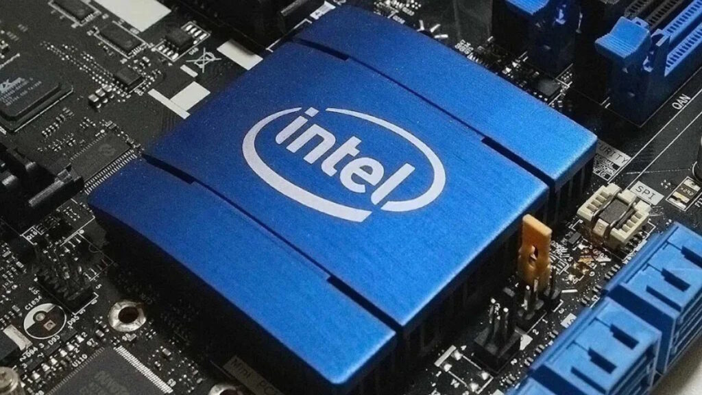 Intel: licenziamenti su larga scala per ristrutturare l'azienda e tagliare 1,5 miliardi all'anno 2 componenti intel