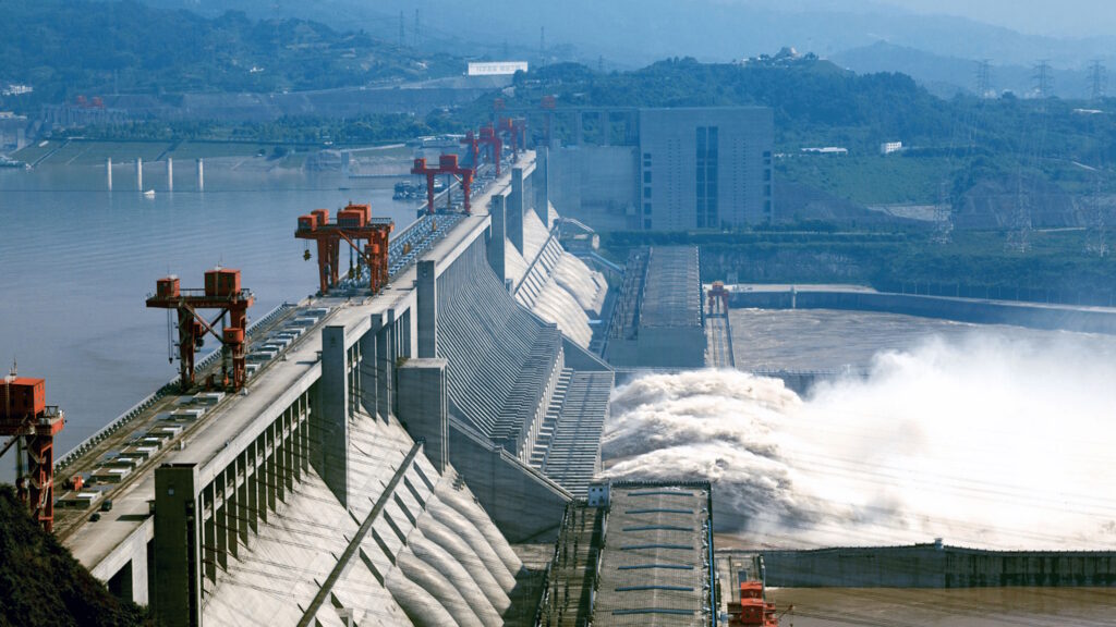 La diga delle Tre Gole e il suo effetto sulla rotazione terrestre: un rallentamento di 0,06 microsecondi 2 diga delle tre gole cina
