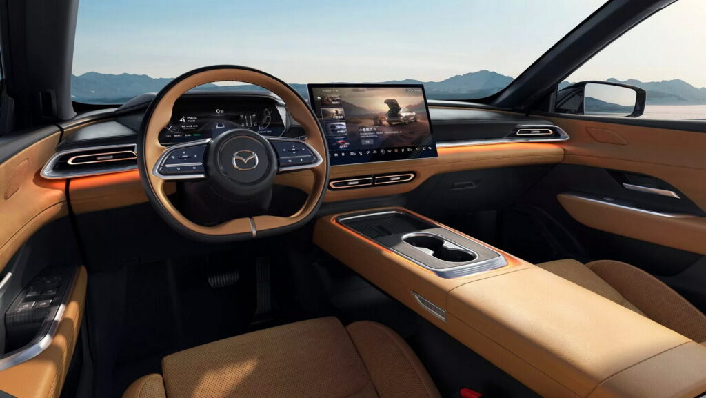 mazda interni 2