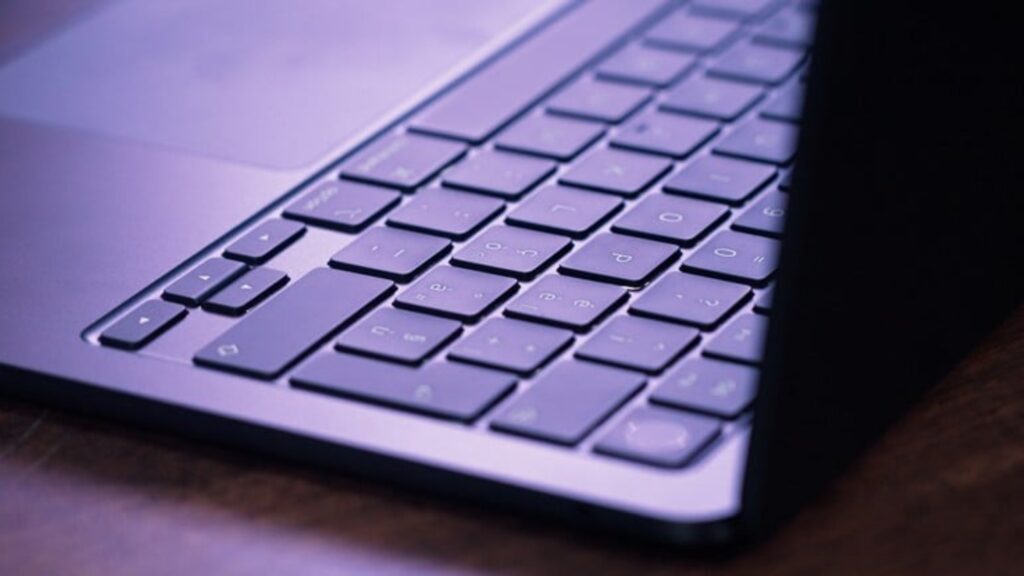 Apple sta lavorando a un MacBook economico con un processore A18 Pro 1 Apple
