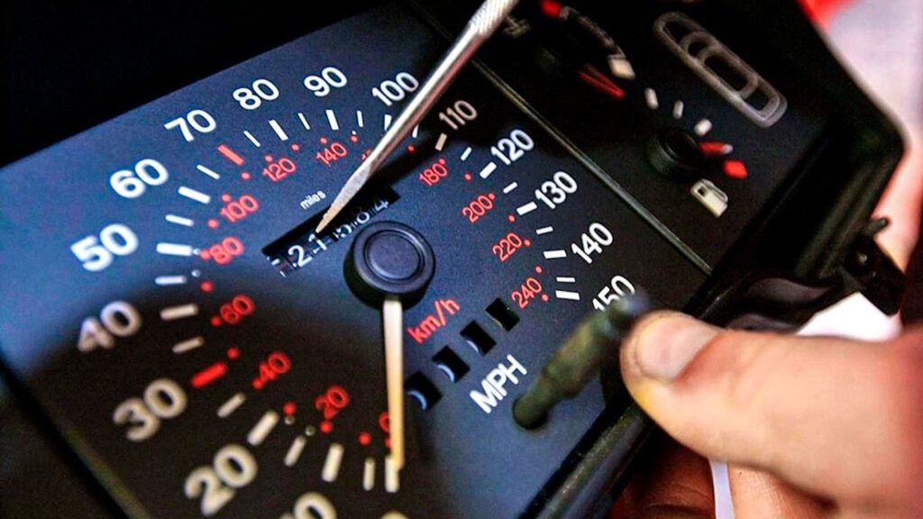 contachilometri auto