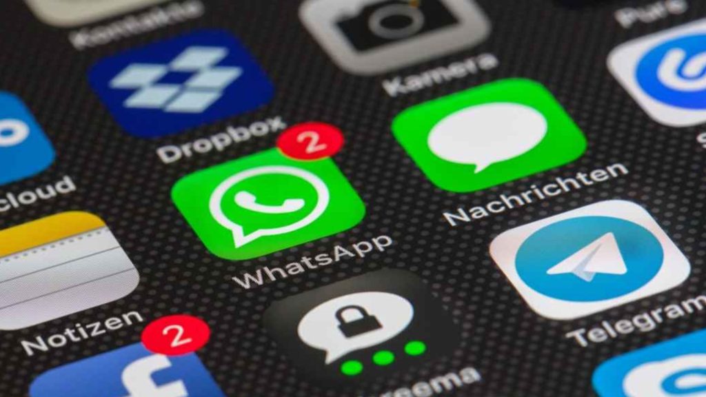 WhatsApp: una nuova catena di Sant'Antonio invita gli utenti ad attivare la "privacy avanzata" 2 whatsapp temporeale.info 220825